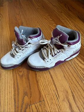 Jordan Kids White and Purple High-Top Sneakers